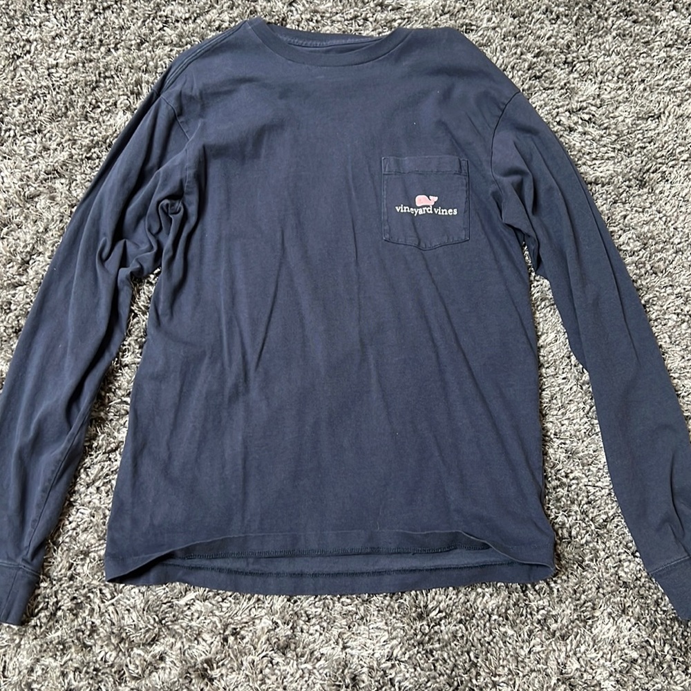 Vineyard Vines navy long sleeve shirt